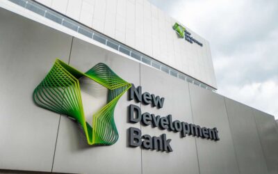 Banco de los Brics prepara fondos de inversión para competir con Banco Mundial