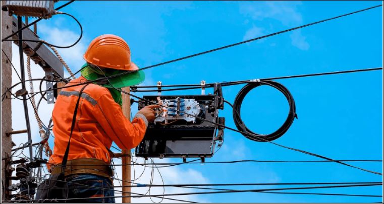 Llegaron a Venezuela materiales para fabricar cables de fibra óptica en alianza con Irán