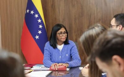 Presidenta (E) sostuvo encuentro con sector minero nacional