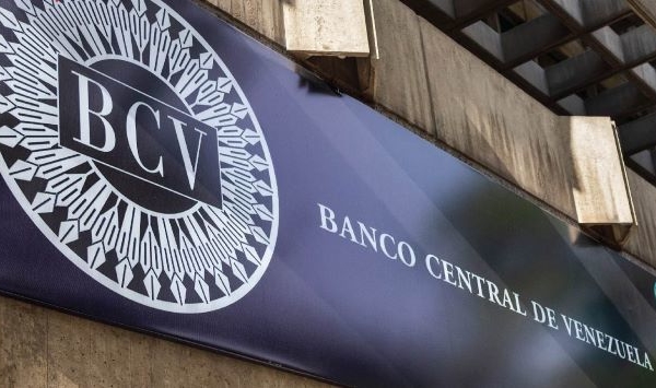 Desaceleración: Inflación cae a 10,6% en abril y acumula alza interanual de 611,86%