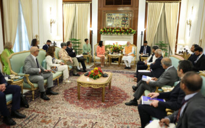 Presidenta (E) Delcy Rodríguez se reúne con el Primer Ministro Narendra Modi en Hyderabad House