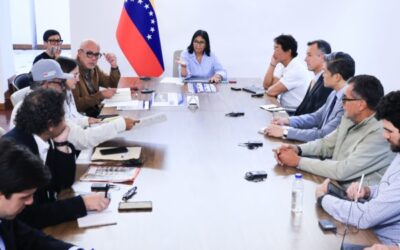Delcy Rodríguez coordina planes de reconstrucción urbana con representantes de Miyamoto International y TFI Solutions