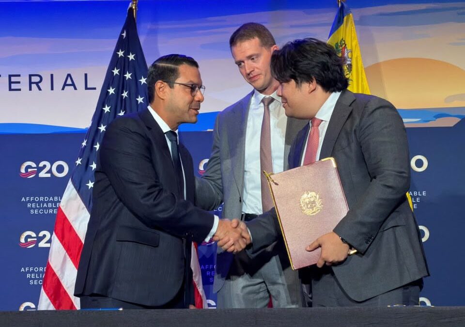 Alianza Venezuela-EEUU potenciará los yacimientos de Chocó e Isidora en El Callao